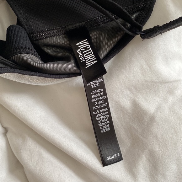 Victoria Sport 34D sports bra - Picture 5 of 6